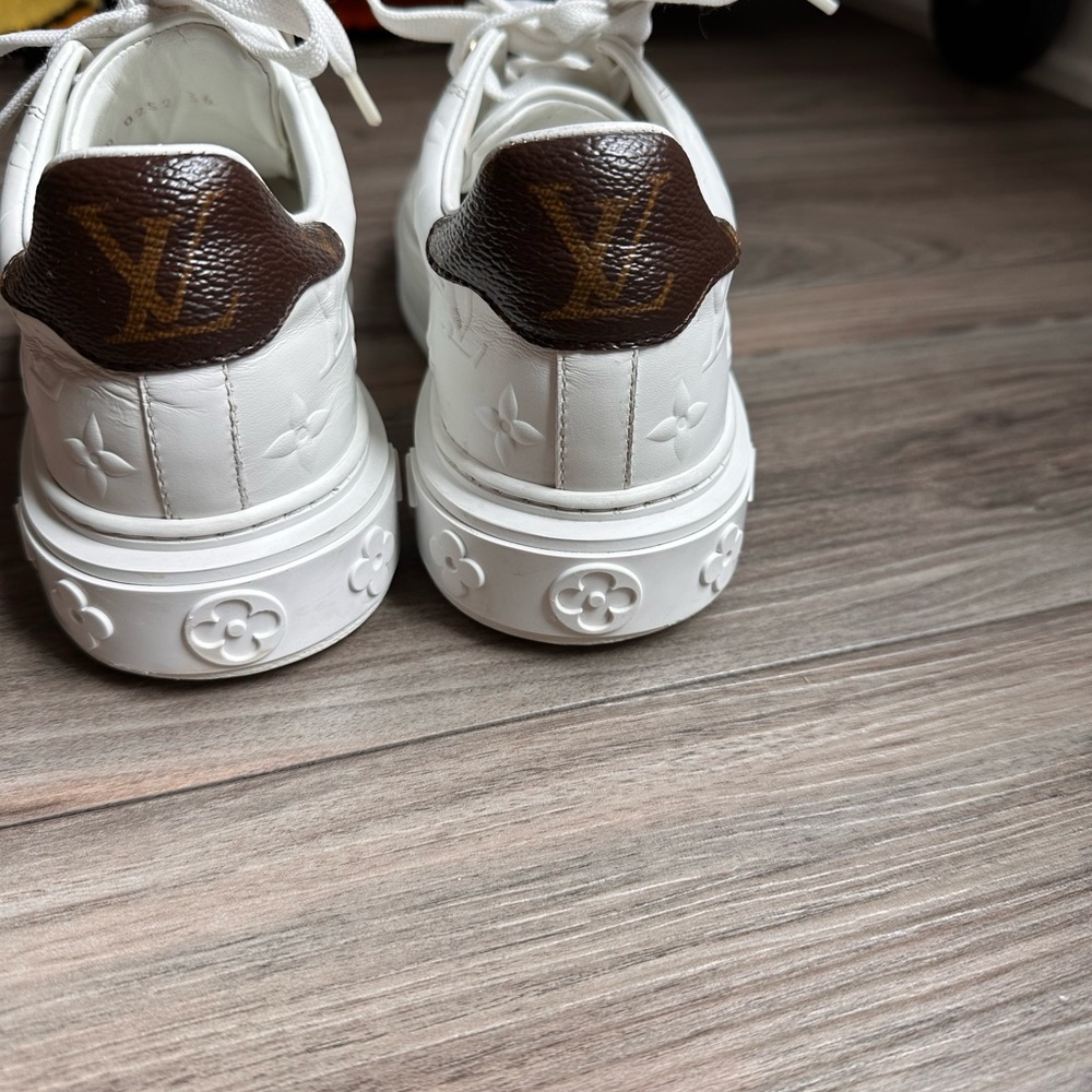 Louis Vuitton Time Out Sneaker - Picture 6 of 10